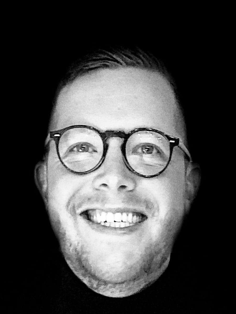 Portrait de Cyril Verbrugghe, ceo et co-fondateur d'OFFOLIO.